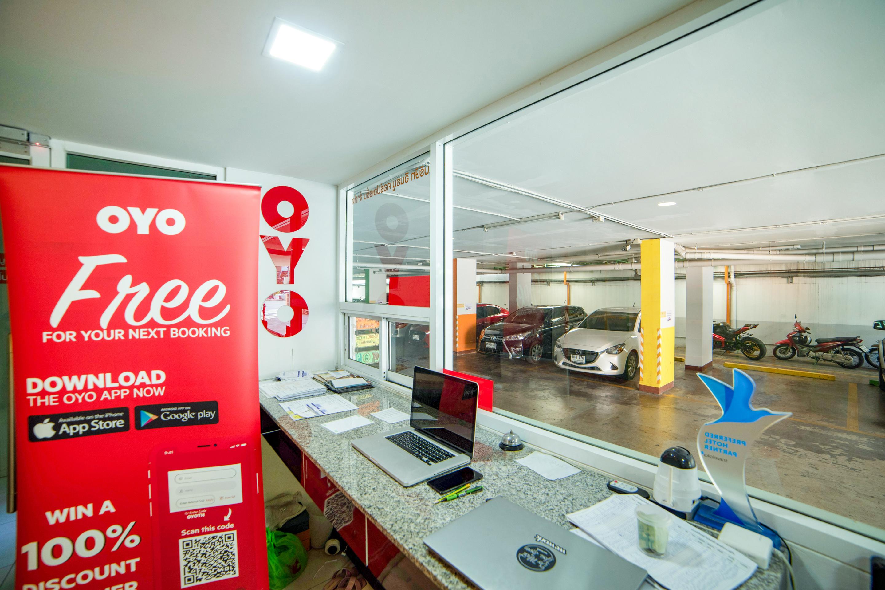 Oyo 460 Int Place Bangkok Exteriör bild