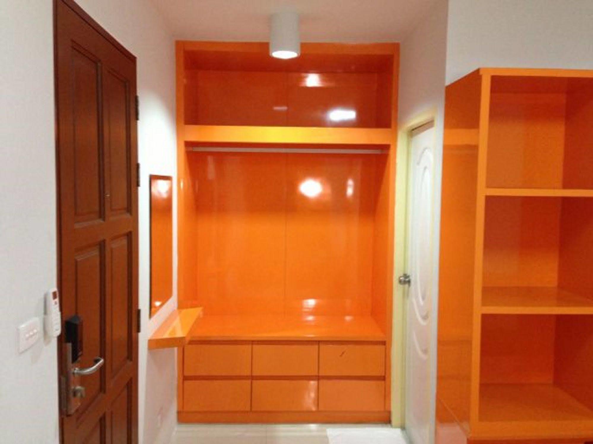 Oyo 460 Int Place Bangkok Exteriör bild